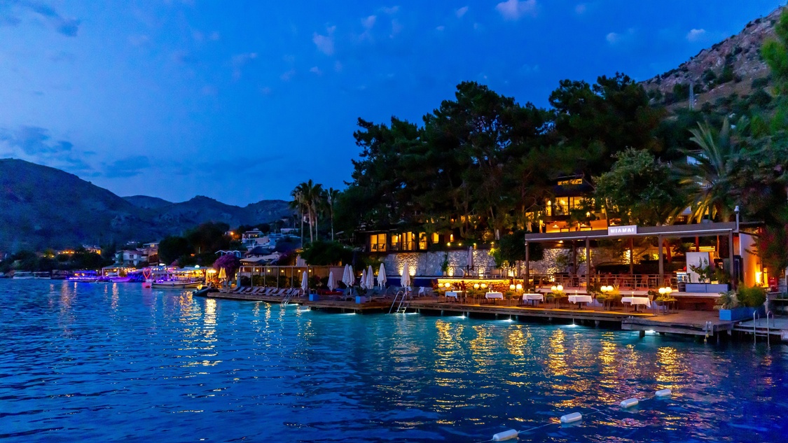 Crystal ile Miamai Butik Otel’de konaklama harcamalarında %10 indirim ayrıcalığı.