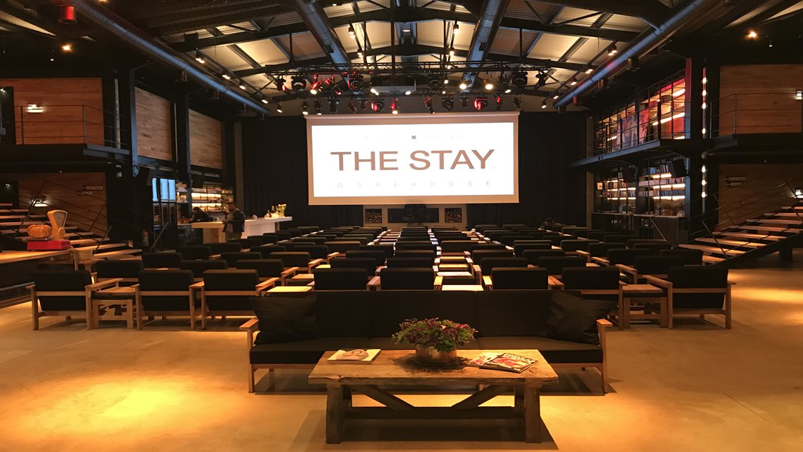 Crystal ile The Stay Warehouse’da düzenlenen film gösterimlerinde %20 indirim ayrıcalığı.