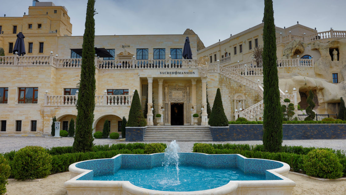 Crystal ile Sacred Mansion’da %10 indirim ayrıcalığı.